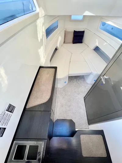  Yacht Photos Pics Manufacturer Provided Image