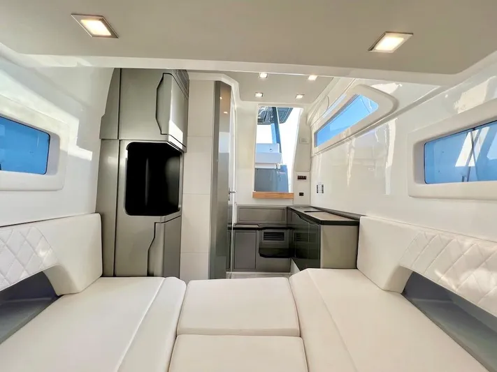  Yacht Photos Pics Manufacturer Provided Image