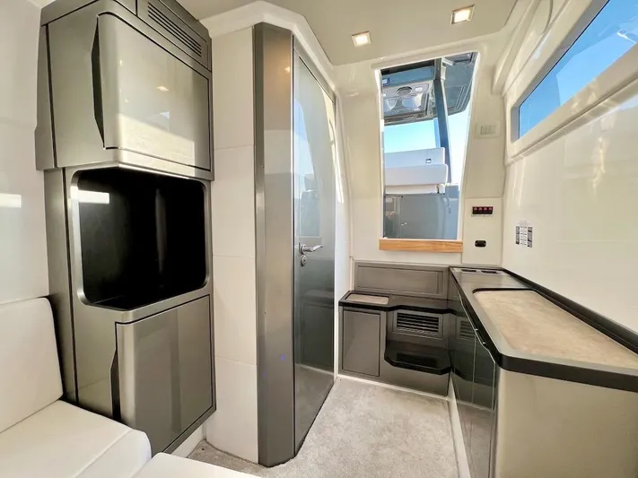  Yacht Photos Pics Manufacturer Provided Image