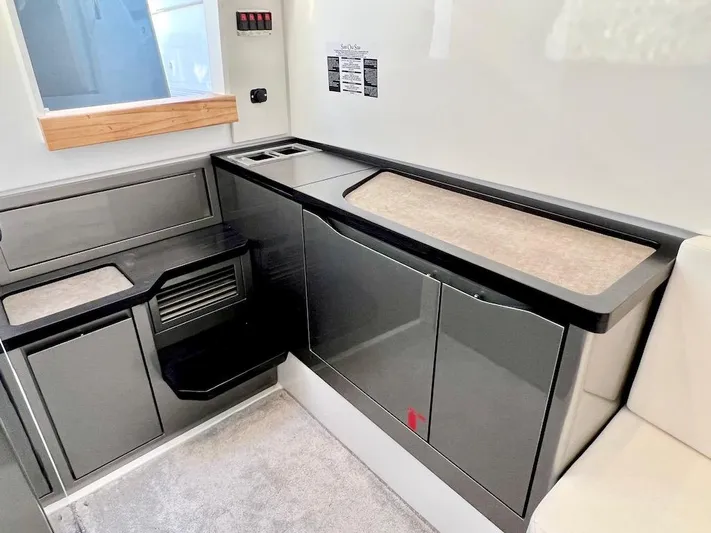  Yacht Photos Pics Manufacturer Provided Image