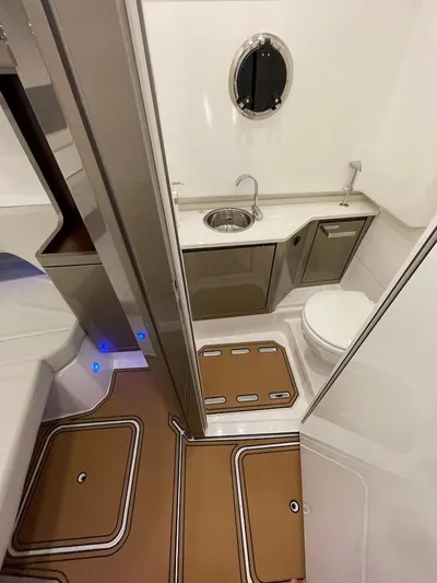  Yacht Photos Pics Manufacturer Provided Image