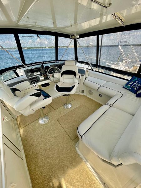 1991 Californian 55 Cockpit Motor Yacht