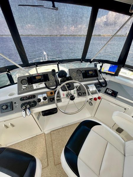 1991 Californian 55 Cockpit Motor Yacht