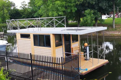 2025 Campi 280 Houseboat