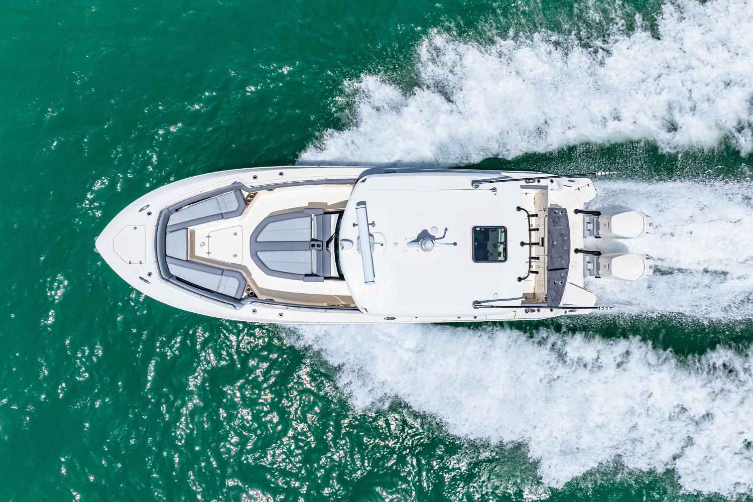 Yacht Photo 48