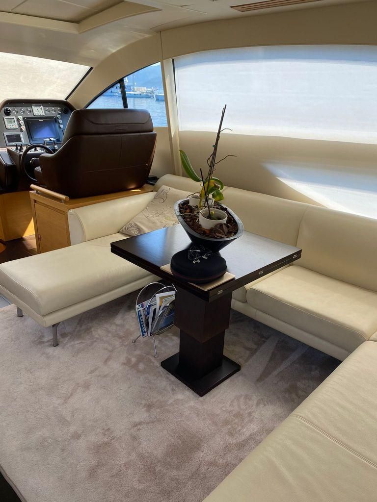 2009 Pershing 65