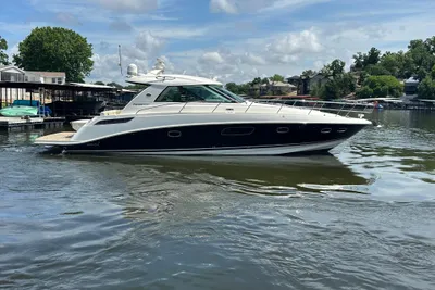 Sea Ray 450 Sundancer