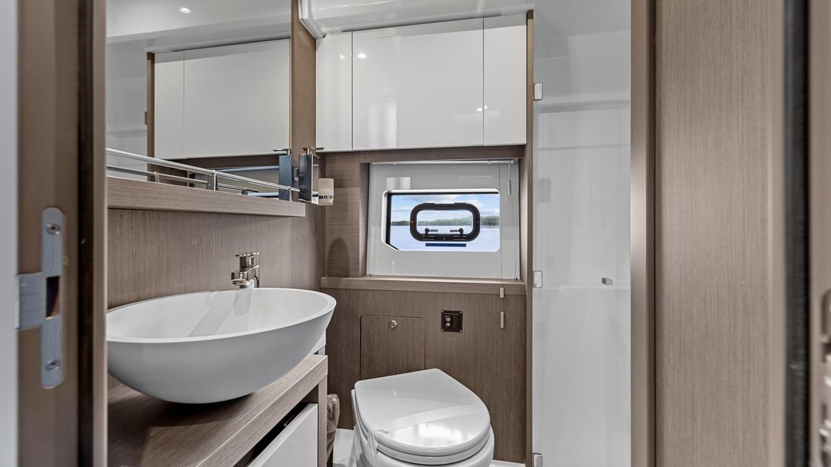 2022 Beneteau 45 