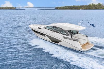 Yacht