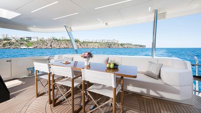 Yacht