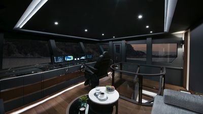 Yacht