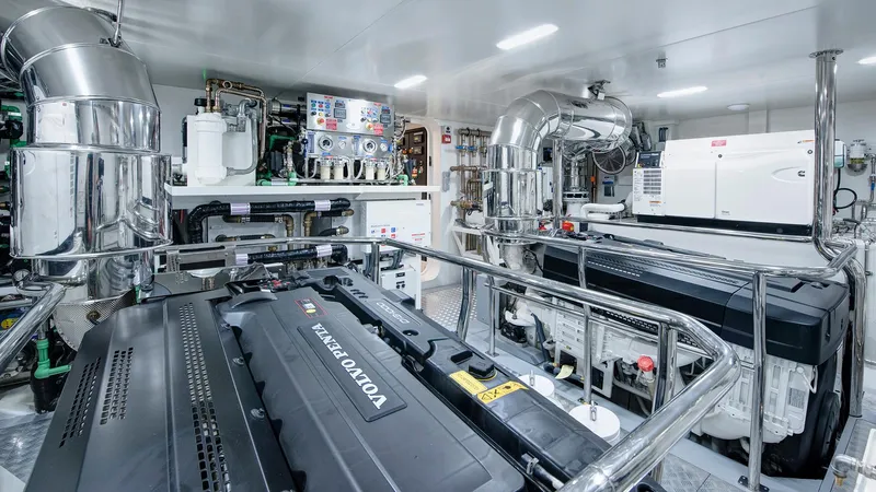 Sandro Yacht Photos Pics Manufacturer Provided Image