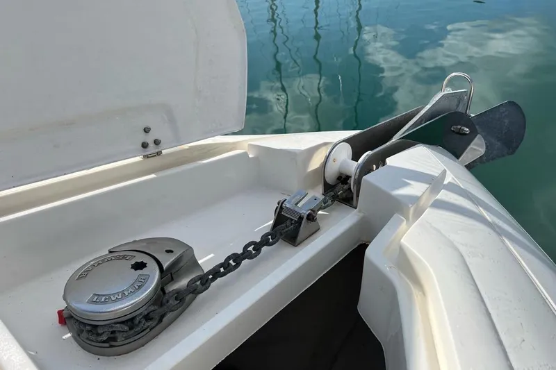  Yacht Photos Pics Anchor system on a 2010 Fairline Targa 38 yacht, featuring Lewmar equipment.
