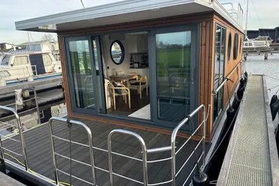 2025 Nordic Season NS 40 Eco 36m2 Houseboat
