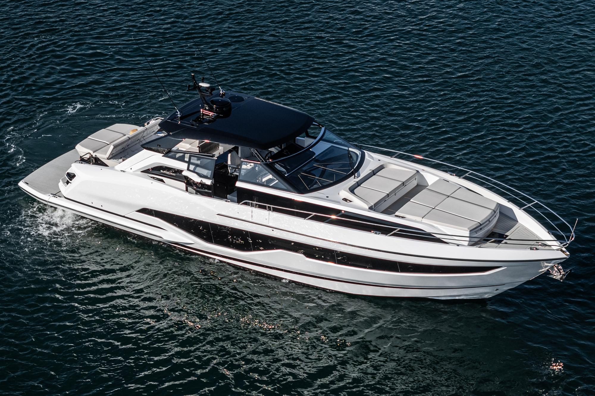 2024 Sunseeker Superhawk 55 Express Cruiser for sale - YachtWorld