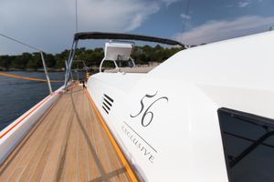 2022 Dufour 560