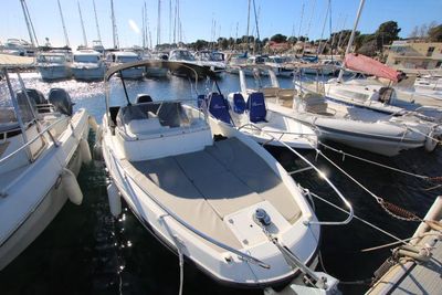 2016 Quicksilver Activ 675 Sundeck