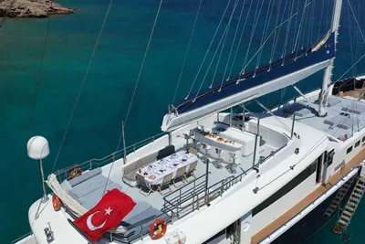 Custom 37M