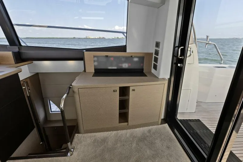 Yee Yee Yacht Photos Pics 