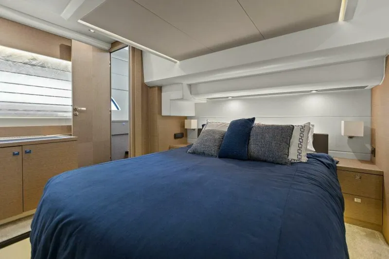 Yee Yee Yacht Photos Pics 