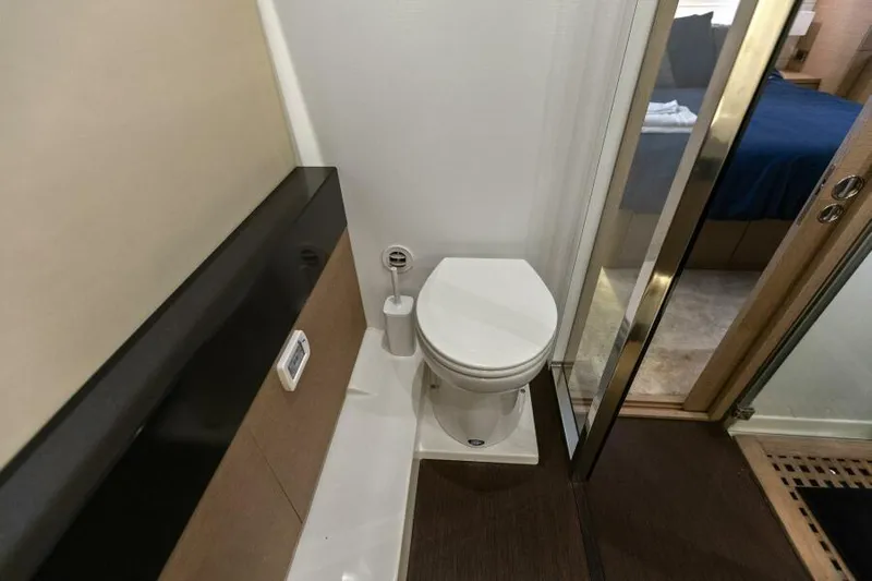 Yee Yee Yacht Photos Pics 