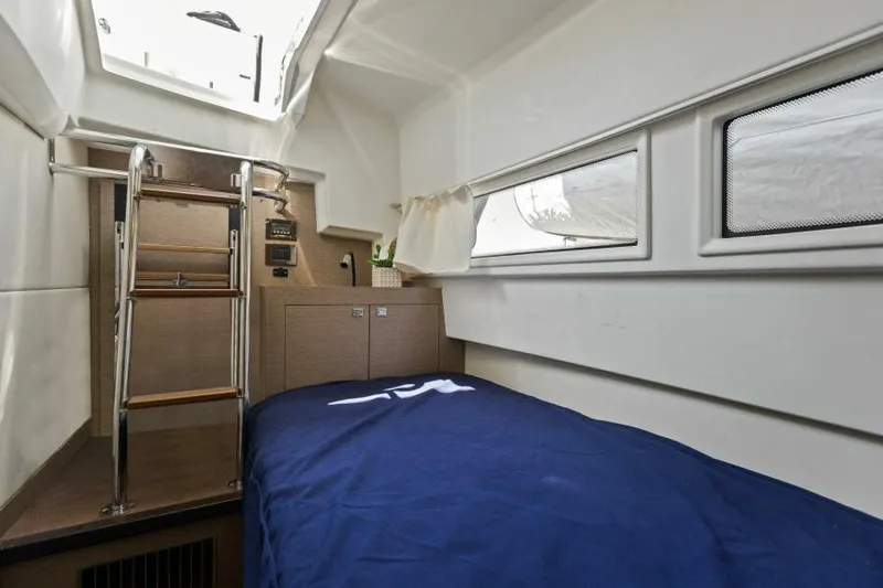 Yee Yee Yacht Photos Pics 