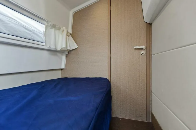 Yee Yee Yacht Photos Pics 