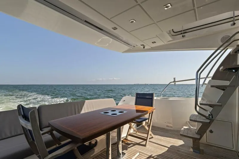 Yee Yee Yacht Photos Pics 