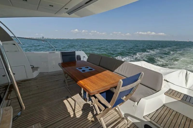 Yee Yee Yacht Photos Pics 