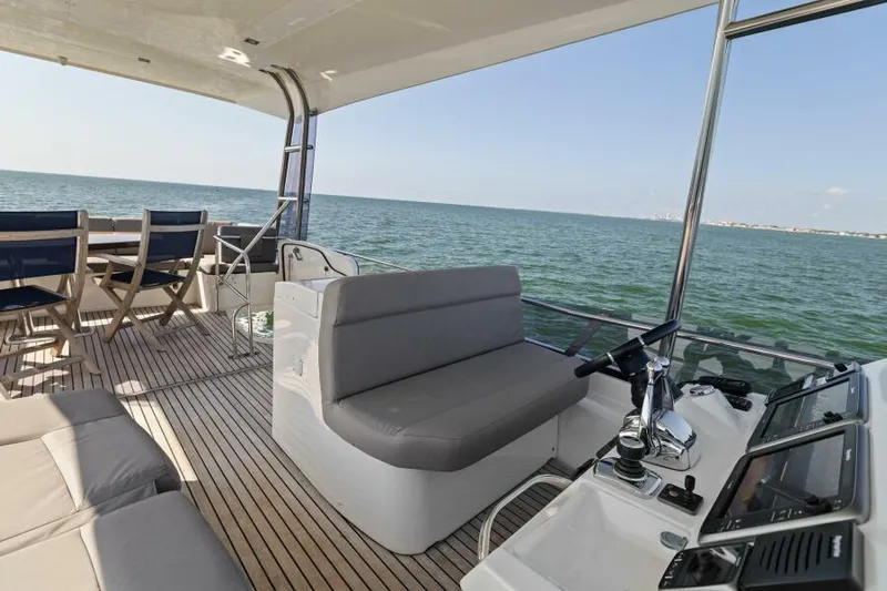 Yee Yee Yacht Photos Pics 