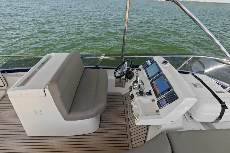 Yee Yee Yacht Photos Pics 