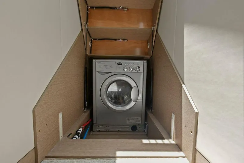 Yee Yee Yacht Photos Pics 