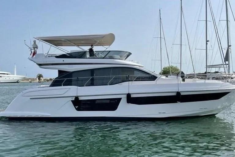 Azimut Fly 53