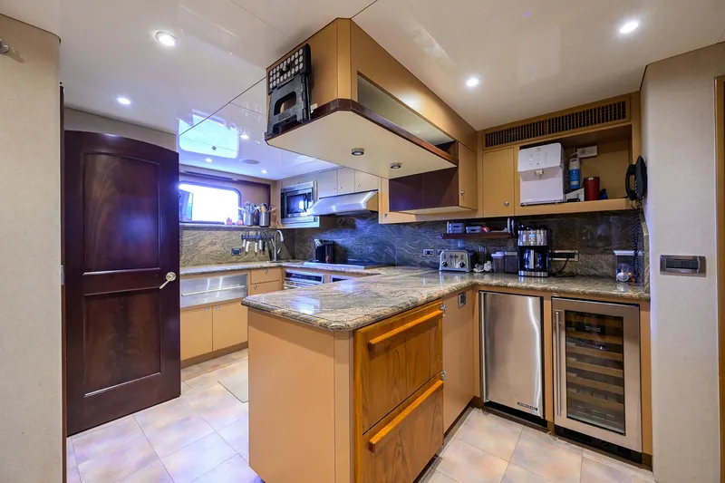 Uh Oh Yacht Photos Pics Swiftships 118 UH OH - Galley