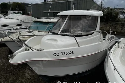 2007 Arvor 210