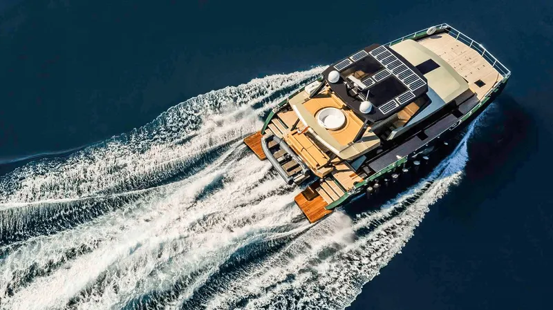 60 Yacht Photos Pics 