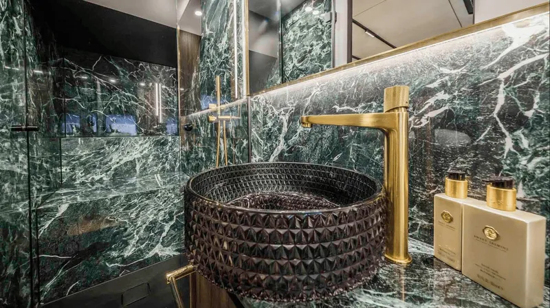 60 Yacht Photos Pics 