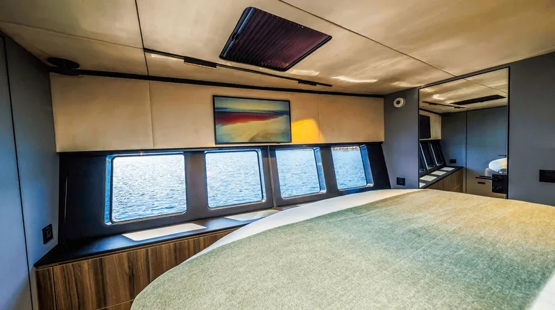 60 Yacht Photos Pics 