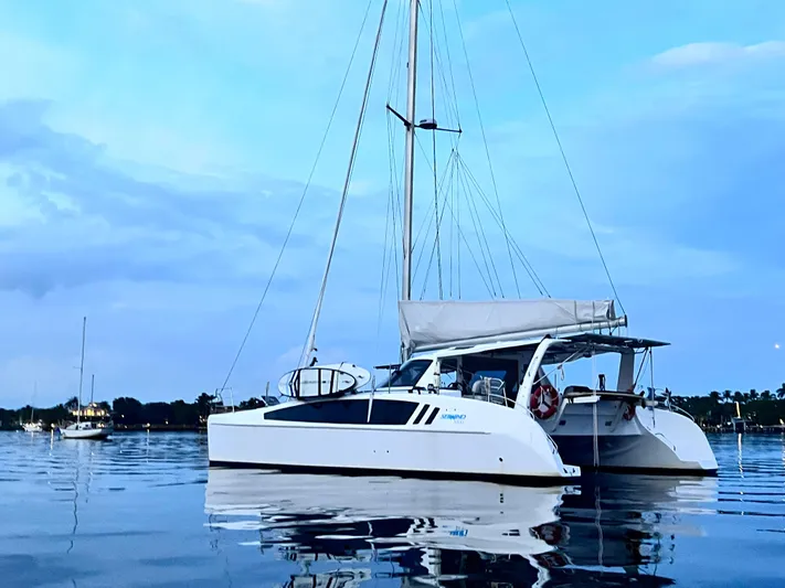 Kestrel Yacht Photos Pics 