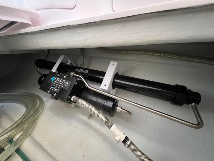 Kestrel Yacht Photos Pics 