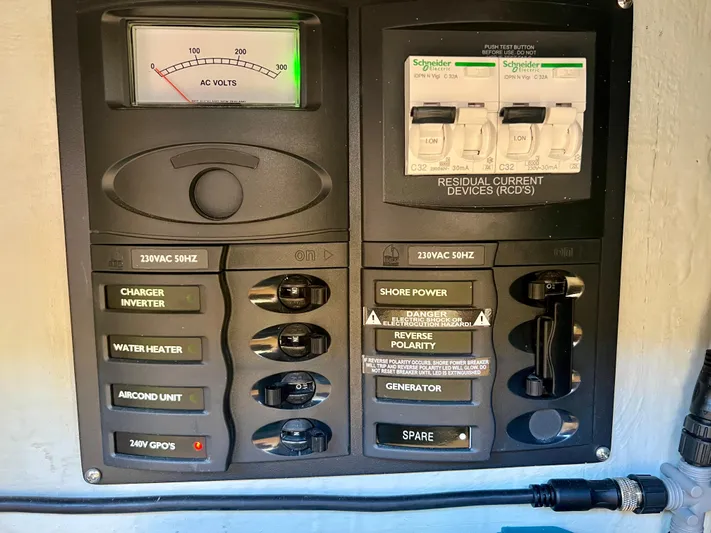 Kestrel Yacht Photos Pics 