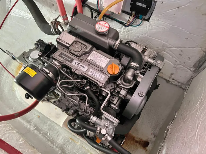 Kestrel Yacht Photos Pics 