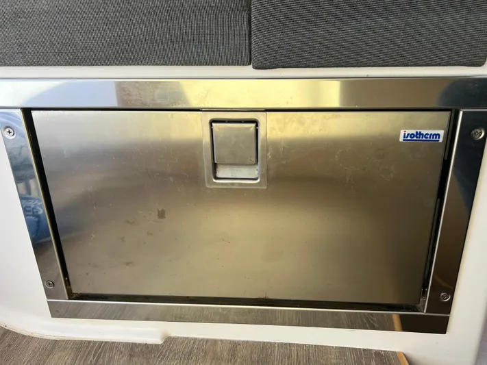 Kestrel Yacht Photos Pics 