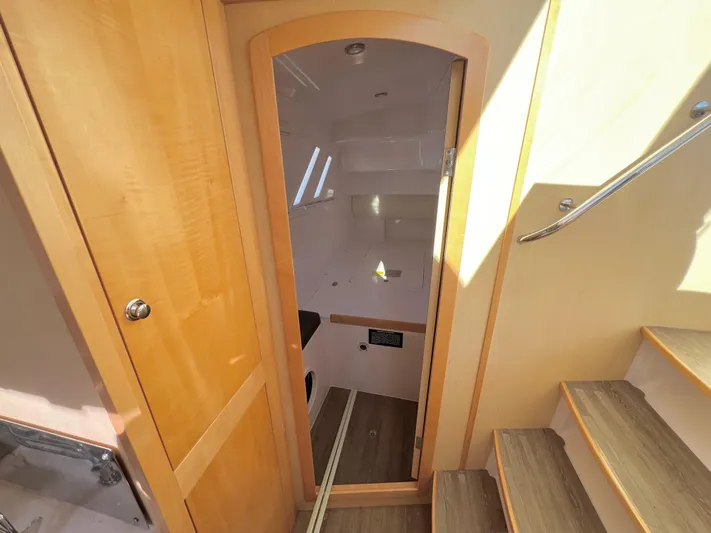 Kestrel Yacht Photos Pics 