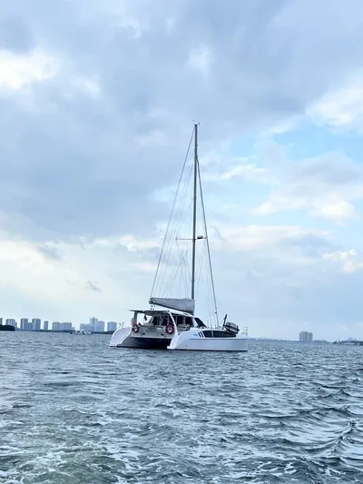 Kestrel Yacht Photos Pics 