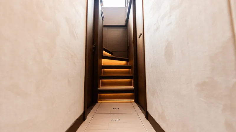 X70 Yacht Photos Pics 