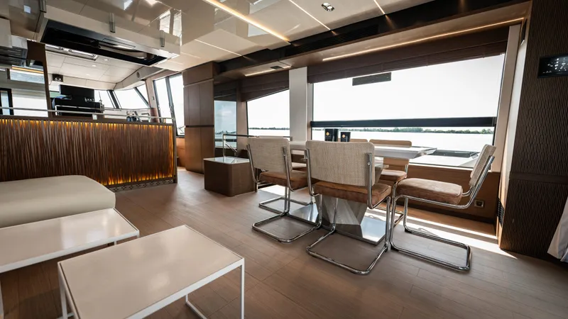 X70 Yacht Photos Pics 