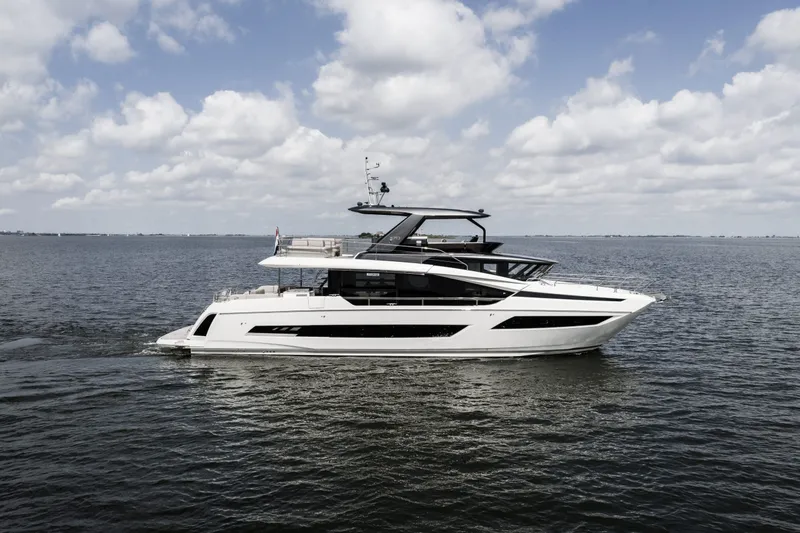 X70 Yacht Photos Pics 