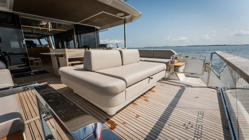 X70 Yacht Photos Pics 