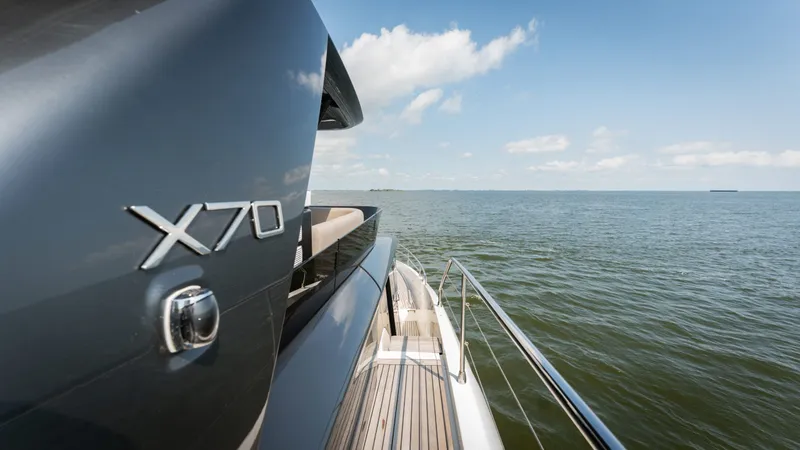 X70 Yacht Photos Pics 